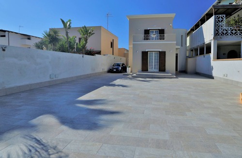 Mazara del Vallo Villa | Indipendent apartment in Villa Panoramic at 50m from the beach
