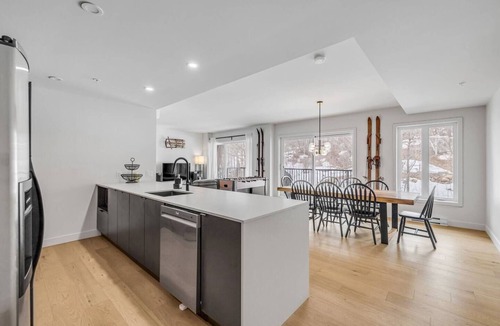 Beaupre Apartment | Initial | the chalet | MSA SKI-IN