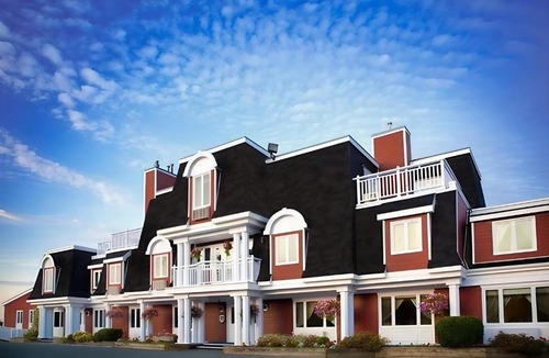 Fall River Hotel | Inn on the Lake