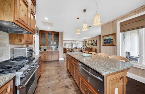 Debordieu Colony House | Inviting Vacation Home Directly on Beach