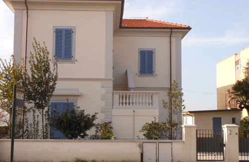 Marina di Castagneto Carducci Villa | STARFISH 2 - LIBERTY STYLE VILLA ON THE GROUND FLOOR COMPLETELY RENOVATED
