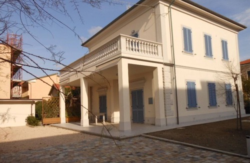 Marina di Castagneto Carducci Villa | STARFISH 2 - LIBERTY STYLE VILLA ON THE GROUND FLOOR COMPLETELY RENOVATED