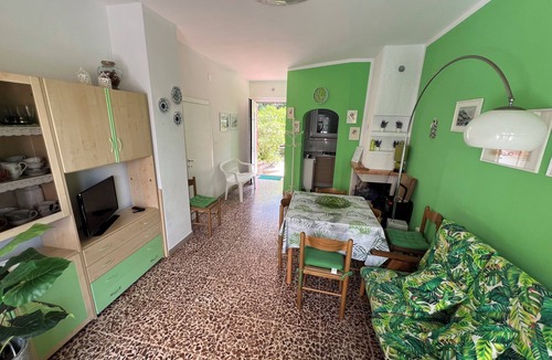 Marina di Castagneto Carducci Villa | ALGA - HOUSE WITH DIRECT ACCESS TO THE SEA AND PARKING SPACE