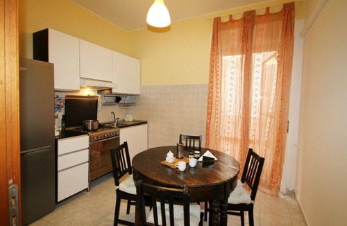 Santo Stefano di Camastra Apartment | Apartment with private courtyard