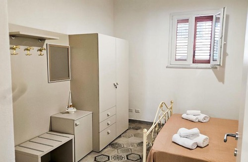 Ustica Apartment | Jasmine House Ustica heart