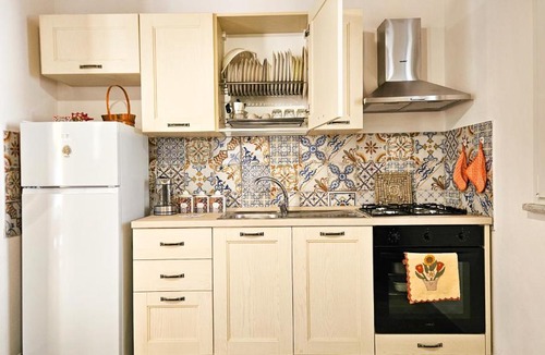 Ustica Apartment | Jasmine House Ustica heart