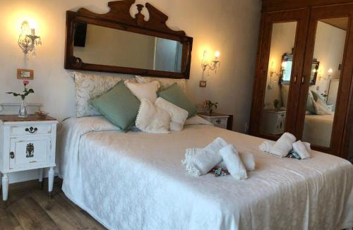 Castelvetrano House | Jess & Joe's