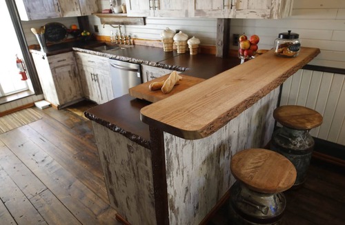 Moncton Ski Chalet | Jone's Brook Cottage: BBQ-Pool-Table-Firepit-AC