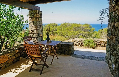 Pantelleria Apartment | Junior Suite - Dammuso Gelsomino