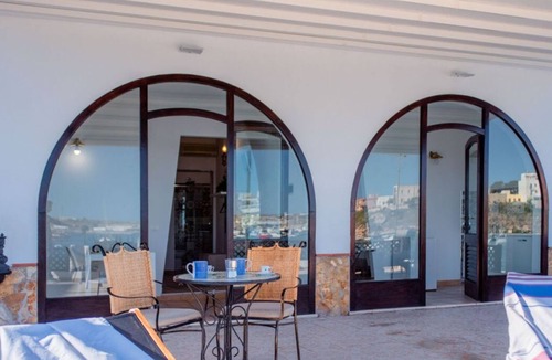 Lampedusa Apartment | Kalammare 2 - Deluxe seafront Apartment