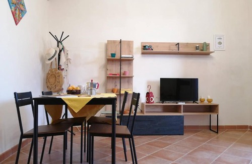 Marsala House | L'oleandro rosa - tra vigne, mare, sole e vento...