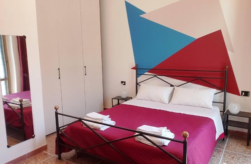 Zona XVI Torrenova Apartment | L' ortensia