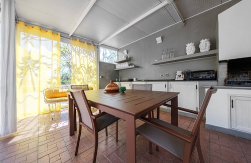 Milazzo House | 'La Casa Del Viaggiatore' with Private Garden