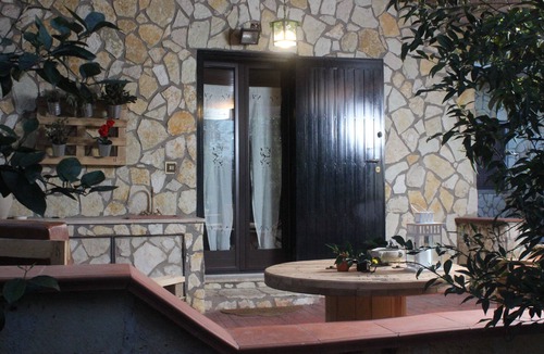 Palermo Villa | LA CASETTA in the garden - peace, calm and relaxation in the city -