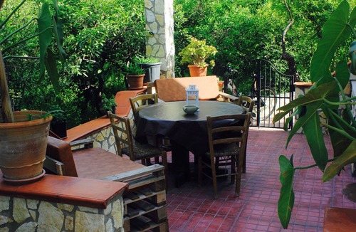 Palermo Villa | LA CASETTA in the garden - peace, calm and relaxation in the city -