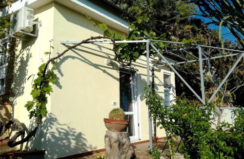 Torre Colonna-sperone Apartment | La Pergola sul mare