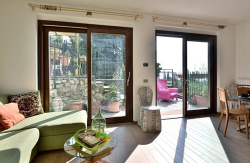 Morgnaga Apartment | LA PICCOLA GARDENIA 1 - Affitti Brev