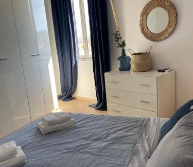 Aspra Apartment | La Riva - Seashore