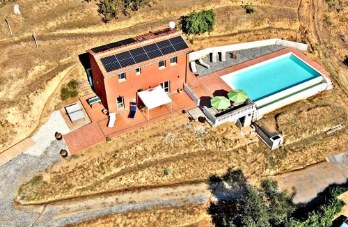 Pescia House | La Rossa nel Verde Selvaggio