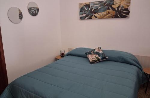 Alcamo House | La Rugiada-con giardino e parcheggio moto privato