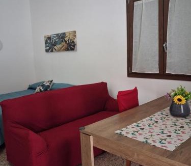 Alcamo House | La Rugiada-con giardino e parcheggio moto privato