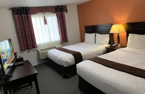 Winfield Hotel | Lake Country Inn