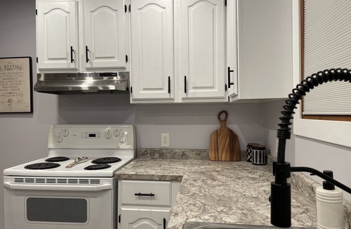 Sandy Hook Cottage | Lakefront Couples’ Retreat with Indoor Hot Tub, Spa Bathroom & Cozy Fireplace