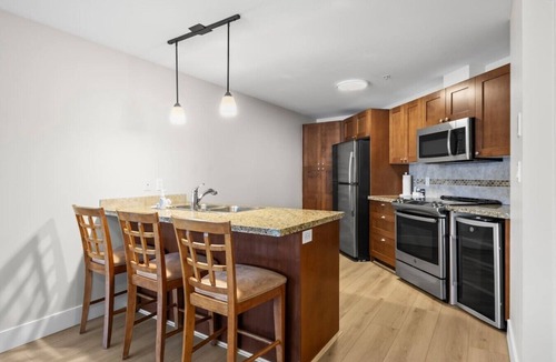 Westbank Apartment | Lakefront Resort Condo with Pool