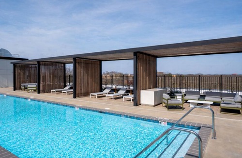 Southwest Raleigh Apartment | Landing | Modern Studio in Caraleigh