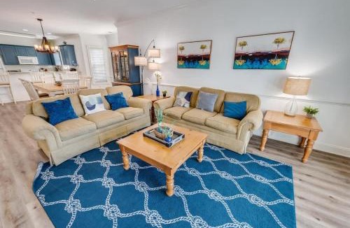 Central Myrtle Beach House | Large 3BR Private Condo Magnolia Pointe Pools!