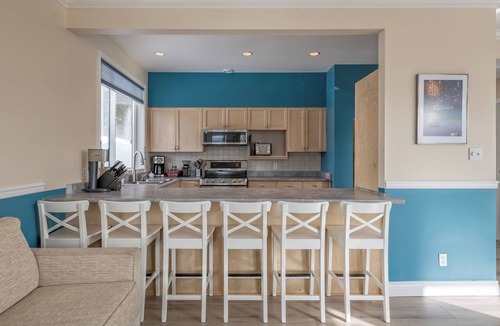 Silver Star Mountain House | Large 5 bedroom, standalone home with private hot tub, BBQ and pet friendly too!