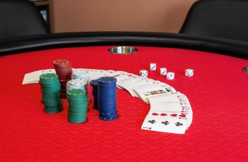 Calgary House | Large Detatched Luxury House with Massage, Poker Table And More