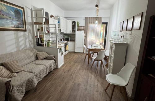 Capo d'Orlando House | LARGE HOLIDAY HOUSE BY THE SEA WITH PRIVATE GARDEN.