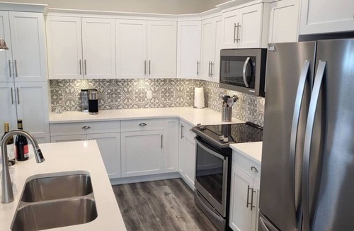 Osoyoos House | Large Modern Home at the Cottages #54