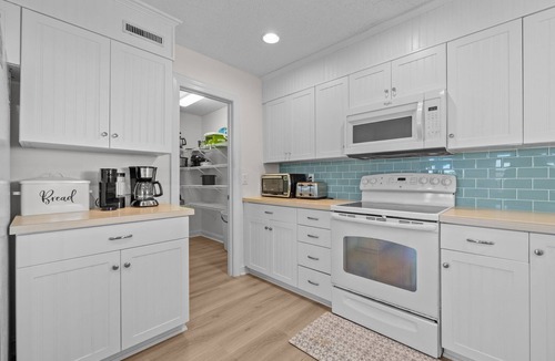 Emerald Isle House | Large, Pet Friendly, Private Pool, Golf Cart,Easy Beach Access