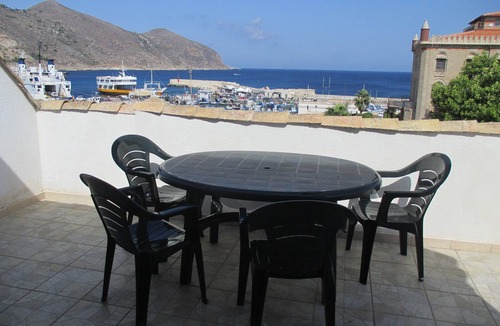 Favignana Apartment | LARGE SPLENDID SEA FRONT ATTIC IN THE HISTORIC CENTER Superpanoramic Terrace