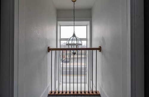 Bedford Apartment | Large & Sunny Beautiful Home, AC
