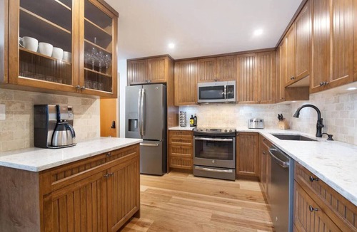 Whistler Village Apartment | Large Village loft w/Private Hot Tub & Own Sauna