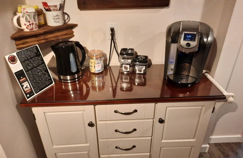 Okanagan-Similkameen House | Lazy Days on Leir Cozy 2BR Suite Near Beach & Wineries