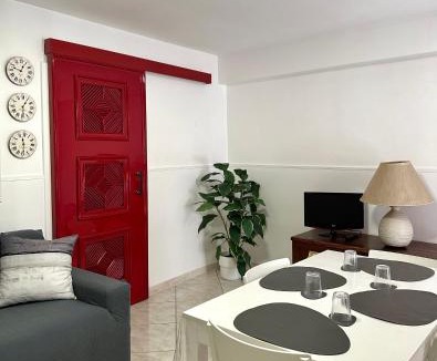 Bronte House | Lazzaro
