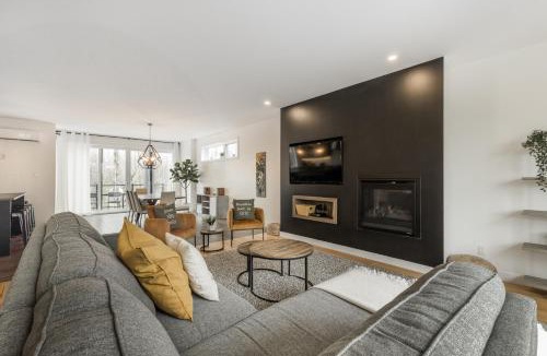 Magog Apartment | Le Memph Chouette spacious comfortable condo cottage eco responsible 3 bedrooms private garage - hot tub & pool Memphrémagog Lake