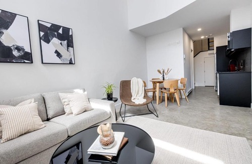 Mile End Apartment | Le Mile End by M11 - Luxurious Two-Floor 1BDR Loft