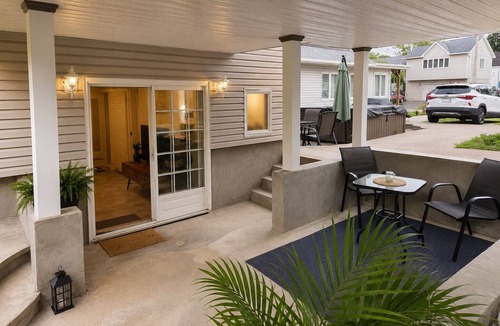 Laval Apartment | Le Rose Arthur A | Private Patio Parking