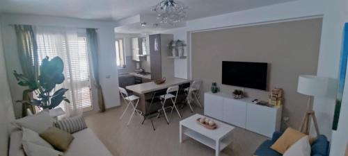 Santa Teresa di Riva House | Le sorelle