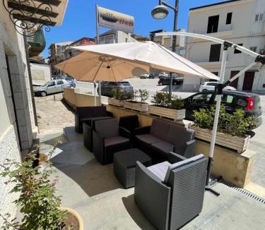 Favara Bed & Breakfast | Le Suite Di Via Veneto