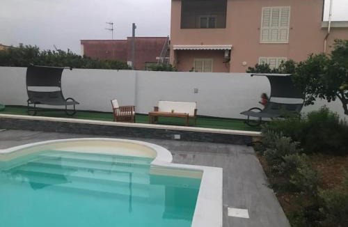 Trapani Villa | Lemon Gold