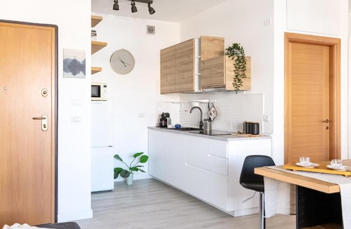 Settecamini Apartment | LOFT con Terrazzo - 3 min dalle Autostrade By followgreenhouserome