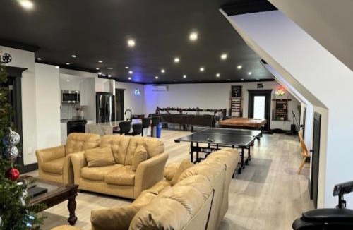 Clayton Park Apartment | Long Lake Escape