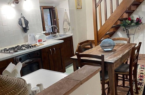 Barberino di Mugello House | Lovely apartment for 2 guests with pool, WIFI, A/C