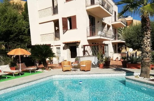 Cefalu Apartment | Lovely apartment in villa with pool, and panoramic sea views.
